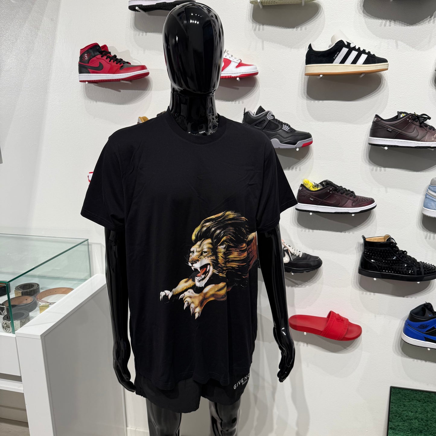 Givenchy Lion Print T-Shirt