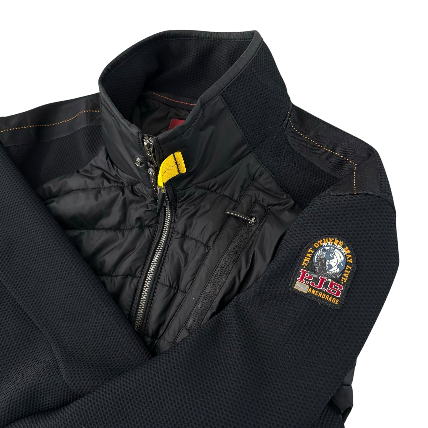 Parajumpers Warm Up