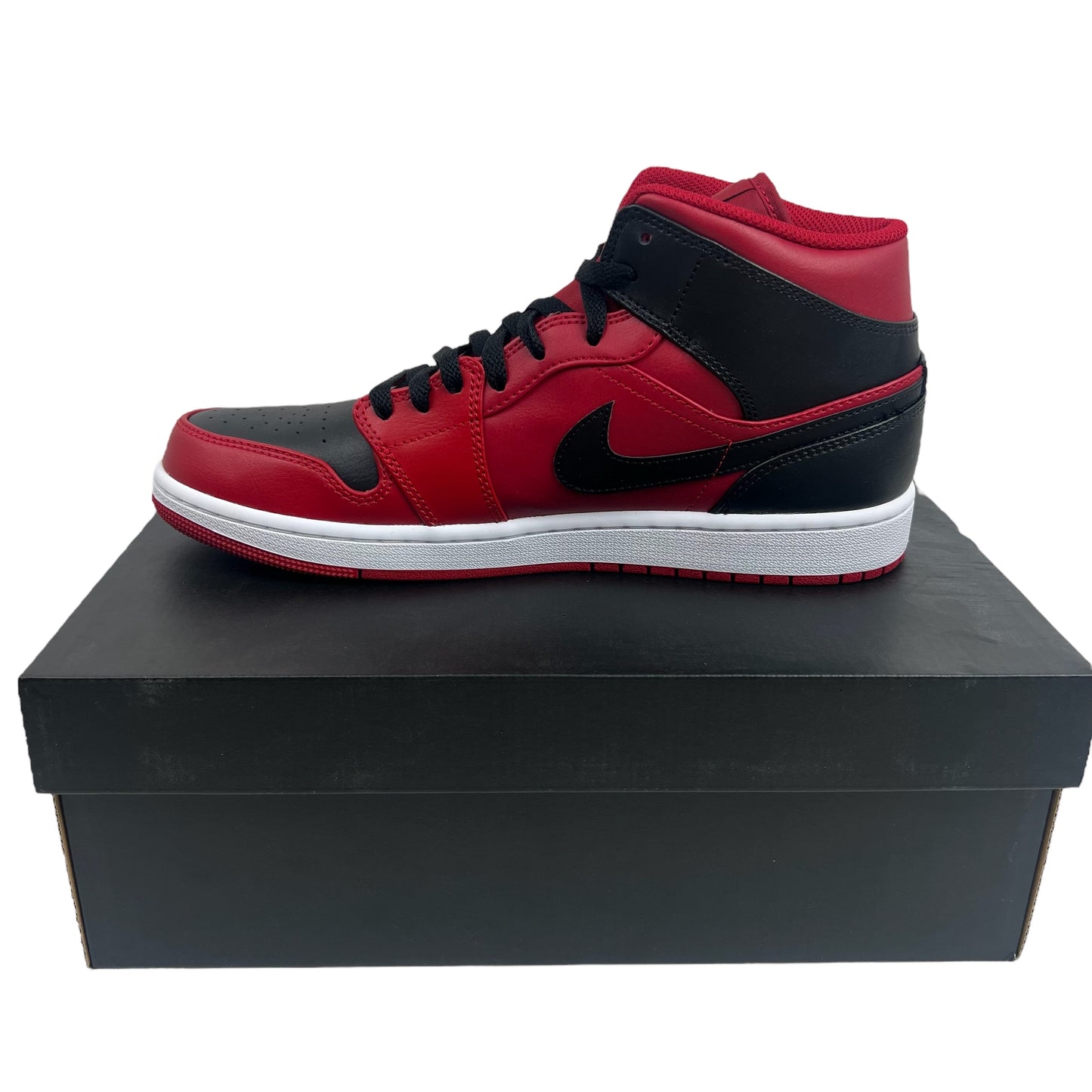 Jordan 1 Mid Reverse Bred