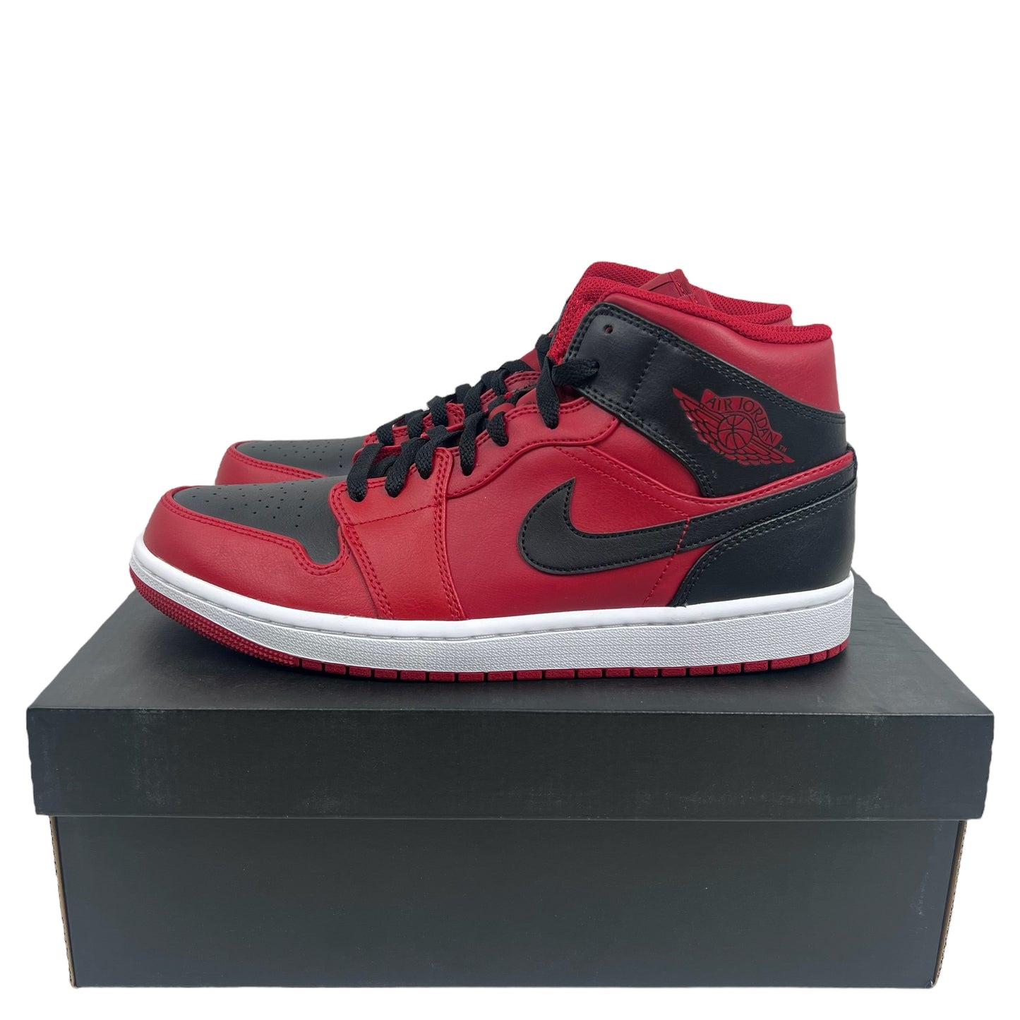 Jordan 1 Mid Reverse Bred